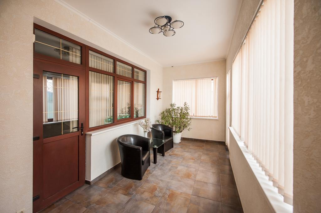 Stella De Lux Hotel Kiszyniów Zewnętrze zdjęcie